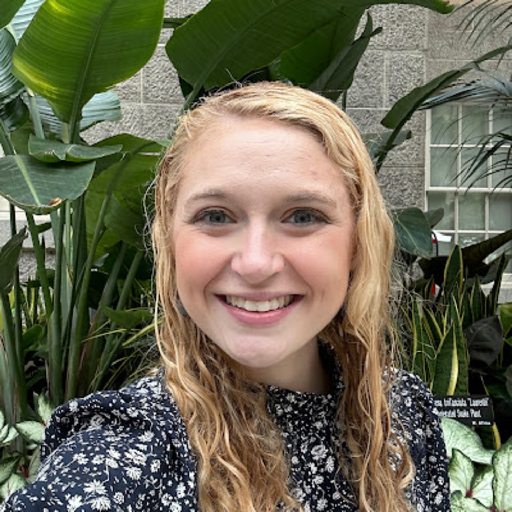 Meet your Posher, Emily